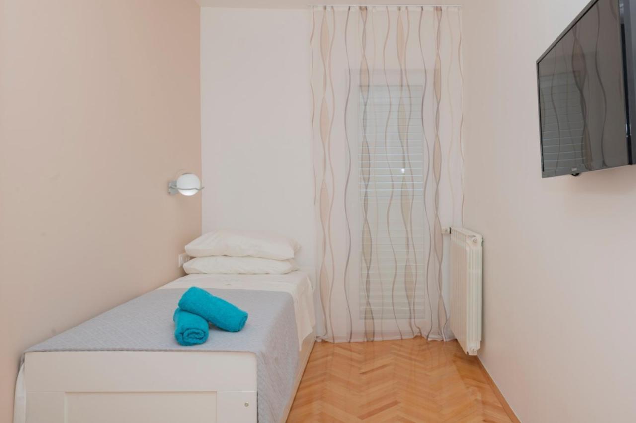 Apartments Radeljic Подстрана Екстер'єр фото
